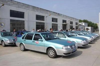 為啥出租車(chē)不用豐田,都用大眾?司機(jī):不是不想用,而是用不起